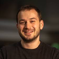 Hannah Earley (@sourtin_)