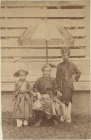 Sultan selangor yang pertama (raja lumu) adalah keturunan suku bugis, yang mengaku keturunan dari penguasa luwu di sulawesi selatan. Sultan Selangor Wikipedia Bahasa Melayu Ensiklopedia Bebas