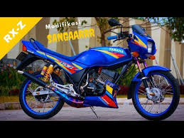 Modifikasi motor yamaha rxz 135 berani tampil beda yang akan kami suguhkan di ulasan ini memang cukup unik. Modifikasi Sangarrr Motor Lawas Yamaha Rxz 135 By Otomodifikasi Indonesia