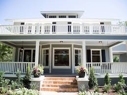 Check spelling or type a new query. Fixer Upper Texas Sized House Small Town Charm Fixer Upper Welcome Home With Chip And Joanna Gaines Hgtv