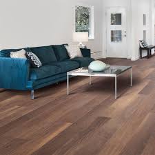 Mohawk Big Sky Natural Walnut 9 16 In Thick X 7 In Wide X Varying Length Engineered Hardwood Flooring 22 5 Sq Ft Case Bsy02 10 In 2020 Engineered Hardwood Flooring Walnut Hardwood Flooring Engineered Hardwood
