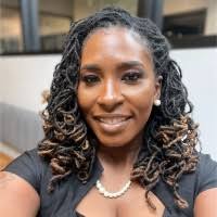 Chantel Holmes's Instagram, Twitter & Facebook