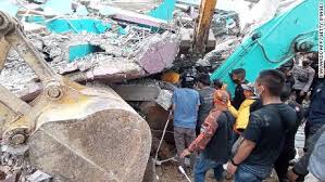 The city of palu this area of indonesia has seen about 15 earthquakes with magnitudes larger than 6.5 over the last. Zgzopqtzjtkgqm