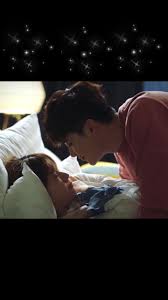 Romantic Drama Kiss Videos | Dramatic Kissing Scenes on Netflix