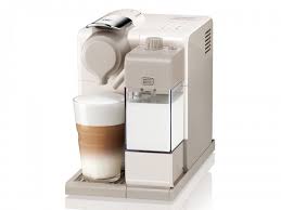 Even the best nespresso machine isn't going to please coffee connoisseurs or ecologists, but contrary to popular belief, nespresso pods do make good coffee and they are usually. De Longhi En 560 W Lattissima Touch White Beige Nespresso Coffee Capsule Machine Sale Others Lighting En