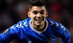 Se pare că lucrurile stau la. Cine Este Iubita Lui Ianis Hagi Fotbalistul Lui Rangers L A Surprins Pe Ilie Dumitrescu Stau Bine Cu Dragostea Impact