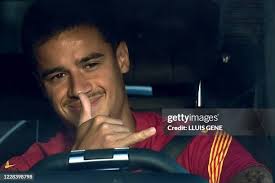 2,213 Joan Leaving Photos & High Res Pictures