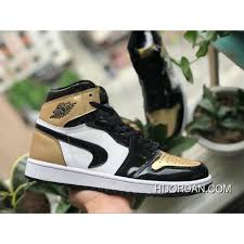 Shop the air jordan 1 mid 'perforated white university gold' and discover the latest shoes from air jordan and more at flight club, the most trusted name in authentic sneakers since 2005. Aj1 Barbed Black Air Jordan 1 Gold Toes Toe Black White Gold Black Gold Toe Size 861428 007 New Style Price 87 59 Air Jordan Shoes Michael Jordan Shoes Hijordan Com