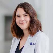 HELPING STUDENTS REALIZE THEIR DREAMS It gives me great pleasure to be  sending you my first donor newsletter as the President an