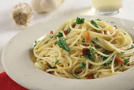 Με ποια φαγητά συνδυάζεται, όμως, κάθε μπαχαρικό, ποιο μυρωδικό θα αναδείξει τη γεύση της σάλτσας σας και ποιο θα απογειώσει τη γεύση των γλυκών σας 160 Italika Faghta Ideas Italika Faghta Faghto Italia