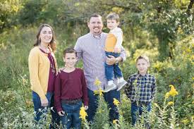 Family Fall Picture Outfits Fall Family Picture Outfits Family Picture Outfits Family Pictures What To Wear