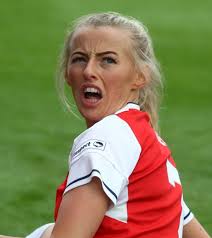 ⚽ Chloe Kelly Dents (Avant/Nouveau) : Avant et Après