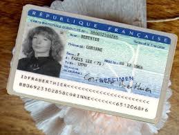 Le recto/verso de son titre de séjour français. Les Principes De Validation Des Identites Dans Universign Universign