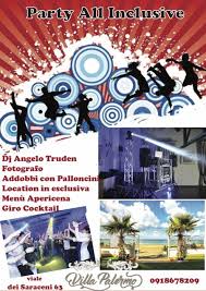 Bomboniera per matrimonio anniversario di nozze sposi composta da due oggetti raffiguranti due sposi che si abbracciano e baciano formando un cuore dipinti di bianco e verde (dimensione: Offerte Villa Palermo Villa Palermo Organizzazione Eventi In Villa