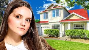 Megan Disney's Instagram, Twitter & Facebook