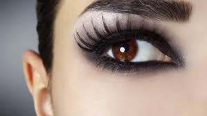 Asynchron bedeutet, dass die einzelnen haare unterschiedlich schnell. Funf Skurrile Schonheitsoperationen Fur Frauen