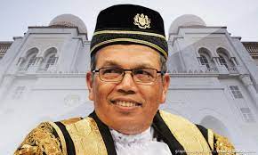 Ketua hakim negara), also known as the chief justice of the federal court, is the office and title of the head of. Malaysiakini Md Raus Sworn In As Chief Justice Of Malaysia