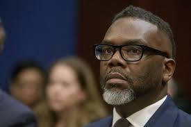 Trump hints at federal takeover of Chicago and New York next