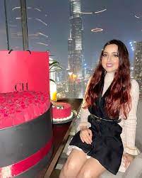 رند دالاتي rand dalati on instagram happy valentine s day everyone نحنا السناجل بس عم نتفرج ع صور الحب mini dress long sleeve dress dresses with sleeves