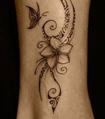 Tatouage Cheville 20 Modeles De Tatouages Pour Les Femmes