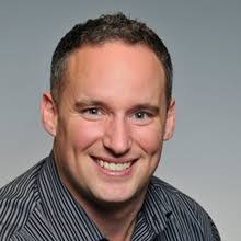 Chris Linn's Instagram, Twitter & Facebook