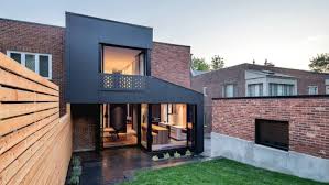 This next home is a local omaha favorite. Black Box Addition Transforms An Ordinary Brick House Into Jewellery Box Stuff Co Nz