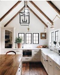 Beautiful Farmhouse Kitchen Art Ideas To Scale Up Your Kitchen 33 Farmhouse Kitchen Design Modern Farmhouse Kitchens Home Decor Kitchen