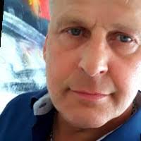 Michael Pflug's Instagram, Twitter & Facebook