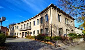 Informieren sie sich hier über unser studienangebot der fakultät naturwissenschaften (universität) und der fakultät. Panthier Real Estate Rudesheimer Strasse 50