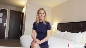 What MILFs Need To Do For A Promotion - XNXX.COM