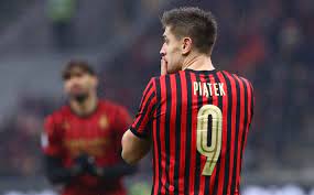 Największe transfery polskich piłkarzy w historii. Hertha Berlin Closing In On Buying Krzysztof Piatek From Ac Milan Get Italian Football Newsget Italian Football News