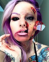 Halloween is not a holiday just reserved for candy. Grauenhafte Make Up Ideen Fur Halloween Kreative Korperkunst Von Sarah Mudle