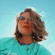 Isabela Ramos de Oliveira (@thebelaoliveira)