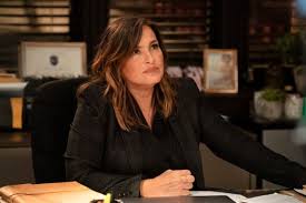 When the squad tries to solve an assault in central park, they are hampered by their own blind spots and a community that is losing trust in the police. Law Order Svu Season 22 Episode 8 Review The Only Way Out Is Through En Buradabiliyorum Com