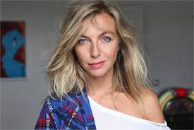 Traversée et scènes de ménages m6. Amelie Etasse Wiki Scenes De Menages Fandom