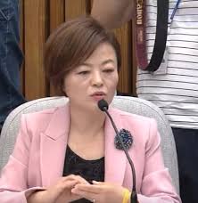 헌법재판소 국정감사장에서 김이수 헌법재판소장 권한대행의 자격을 두고 국회 법제사법위원회 소속 여야 의원들 사이에 막말과 고성. ê¹€ì´ìˆ˜ ì²­ë¬¸íšŒ ì§„ì„ ë¯¸ ê³½ìƒë„ì— ê²€ì¦ê¸°ê°„ìžˆì—ˆë‹¤ ìžë£Œì œì¶œ ë™ì˜ëª»í•´