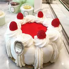 Laurie On Instagram Vacherin Rose Framboise De Chez La Duree Pour Changer Un Peu Glace A La Rose Et Sorbet F Vacherin Friandises Glacees Vacherin Glace