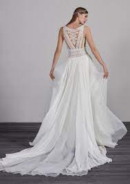 Typgerechte beratung, champagner lounge, über 2.000 brautkleider, outlet shop Pronovias Brautkleider Kollektion 2019 Brautmode Pronovias Brautkleid Braut