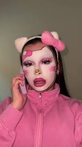 Hello? This is Kitty! 🤭🎀