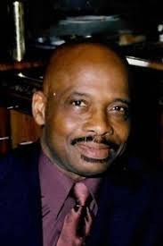 Lindsay Bellinger's Instagram, Twitter & Facebook