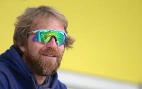 Newton and Crook foil bid for victory