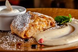 Bekijk meer ideeën over oostenrijkse gerechten, oostenrijk, salzburg oostenrijk. De Lekkerste Apfelstrudel Maken Haus Piesendorf