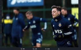 Mesut özil, 32, from germany fenerbahce sk, since 2020 attacking midfield market value: Lepas Dari Arsenal Nasib Mesut Ozil Justru Makin Sengsara