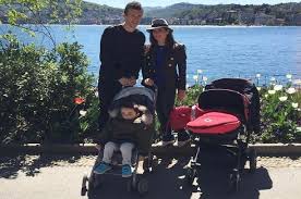 Ja ću molit litanije, a on neka zabija! Heroj Perisic Ivan I Josipa Se Vole Od Skolskih Dana A Ovo Su Njegovi Najveci Navijaci Foto Dnevno Hr