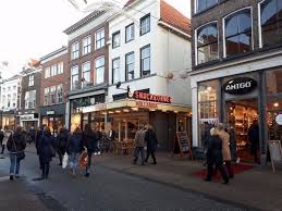 Contacts and address of zwolle centurm ( shopping & retail ) in zwolle , netherlands. Center Of Zwolle Picture Of Hollandia Snackcorner Zwolle Tripadvisor