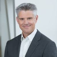 Patrick Bohart's Instagram, Twitter & Facebook