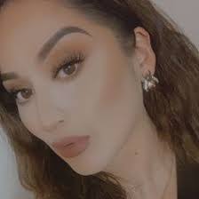 Stefanie Molina's Instagram, Twitter & Facebook