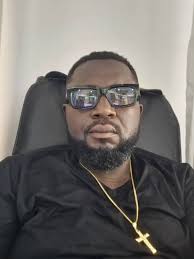 To all UMU-NNENWAYI-OGWUGWU-EKE worldwide 🌐 don't be distracted by social  influential for your future purposes ⭐