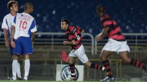 São paulo e flamengo se enfrentam pelo campeonato brasileiro nesta quinta, às 21h30 (de brasília), no morumbi, pela última rodada do torneio. Relembre Goleadas Marcantes Nos Ultimos Anos No Brasileirao Lance