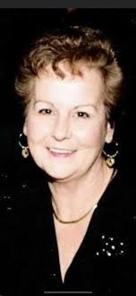 Julia Crouse's Instagram, Twitter & Facebook